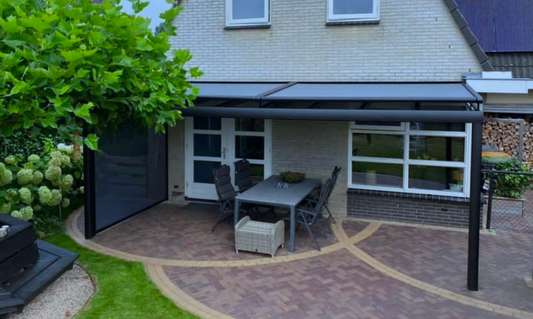 Aufdachmarkise für Terrassenüberdachung / Kaltwintergarten